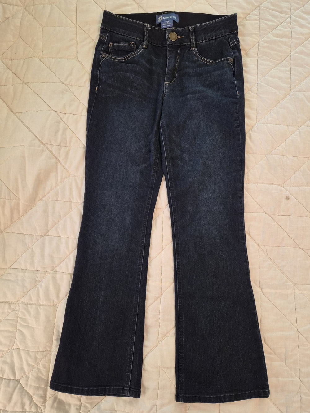 Democracy 'Ab Solutions' Bootcut/Flared Jeans w/Comfort Waistband- Size 6 P
